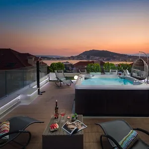 https://villa-muller-apartments.splithotels.org